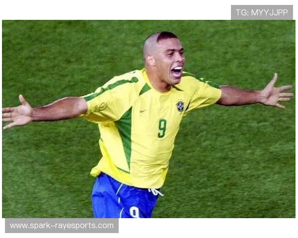 马拉多纳足球星卡牌经典再现球场传奇与伟大瞬间